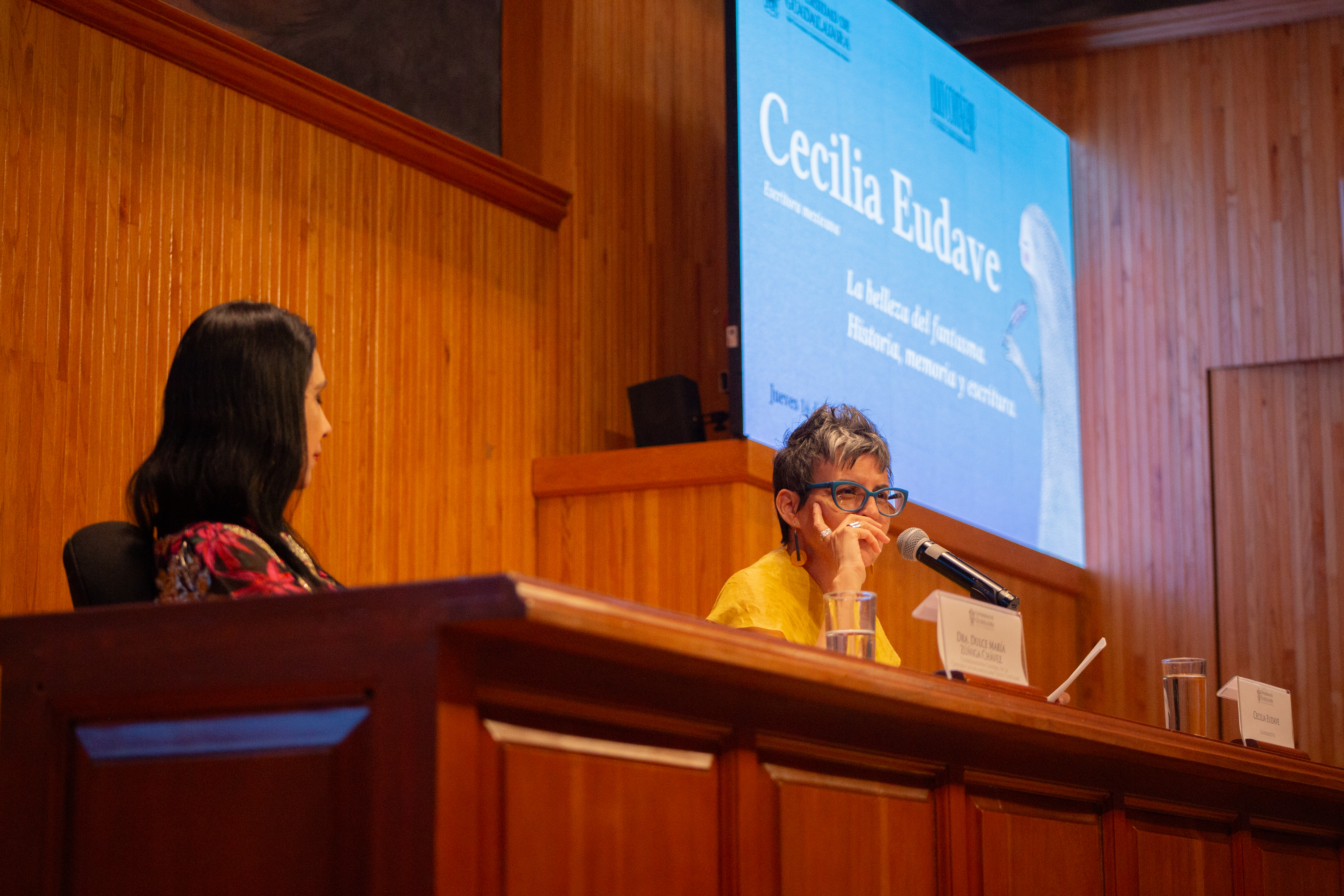 Conferencia Cecilia Eudave 1