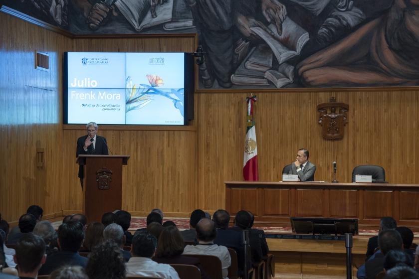 Julio Frenk Mora