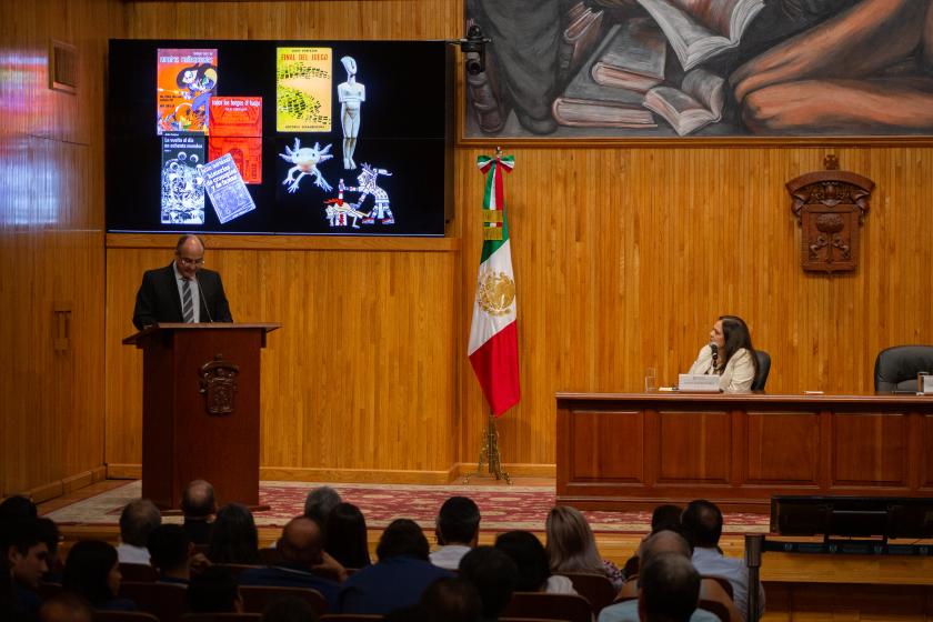conferencia Lopez Lujan 1