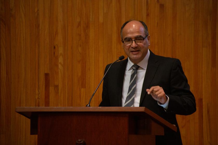 conferencia Lopez Lujan 5