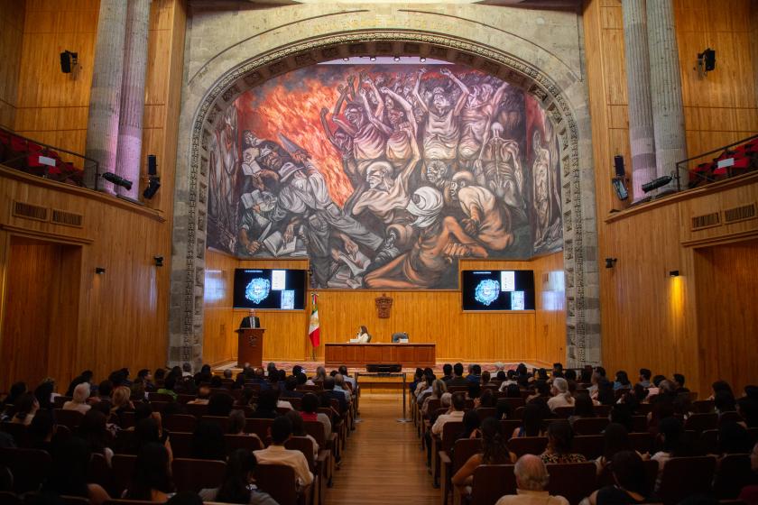 conferencia Lopez Lujan 6